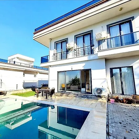 Konforlu Tatil Evi Sky In Kartepe Near Sapanca Сasa de vacaciones Kocaeli